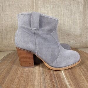 Splendid Gray Suede Ankle Boots Stacked Heel Western Style Bootie Women's Size 6
